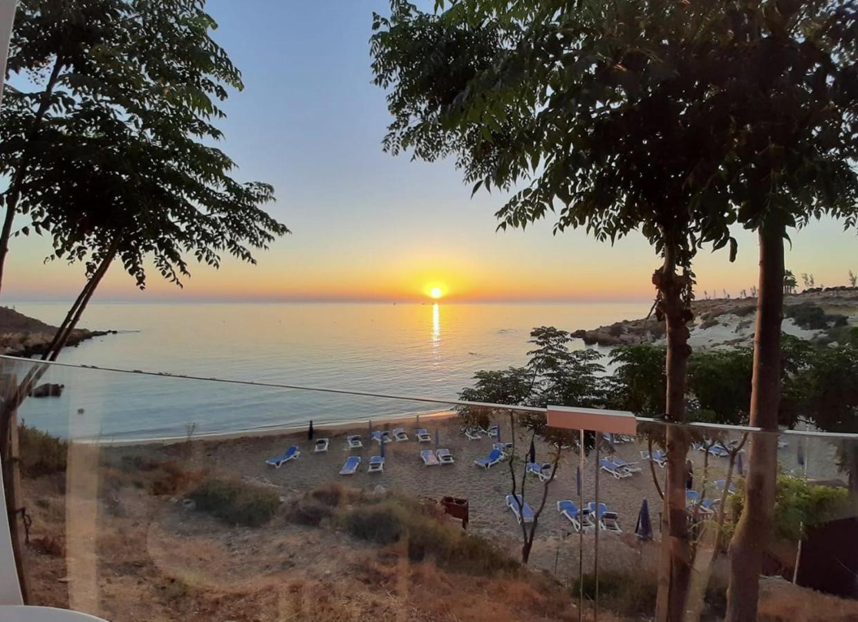 Villa Angel - Exotic Villa 200M From Beach Paralimni Dış mekan fotoğraf