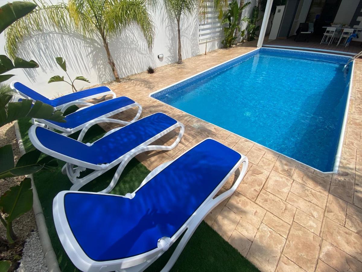 Villa Angel - Exotic Villa 200M From Beach Paralimni Dış mekan fotoğraf